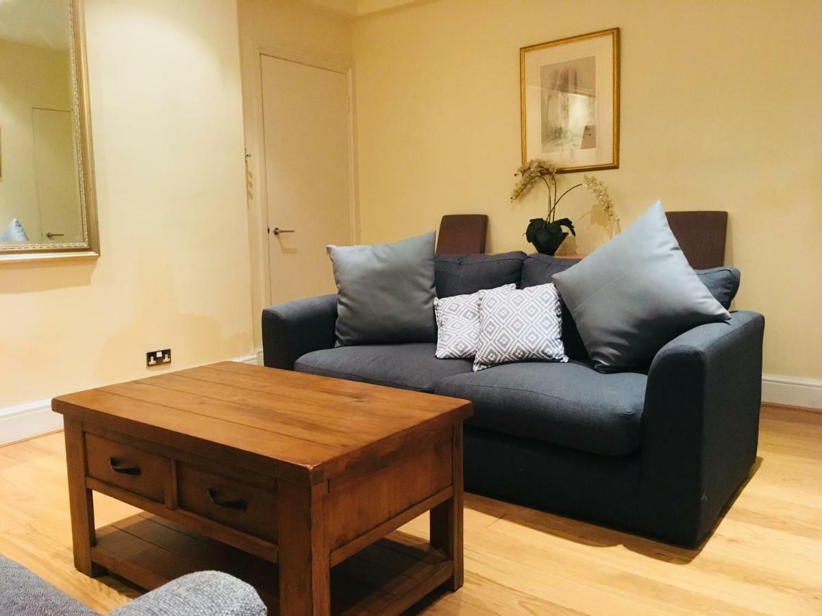 Large 2 Bedroom 2 Bathroom Apartment In Westminster Londres Extérieur photo